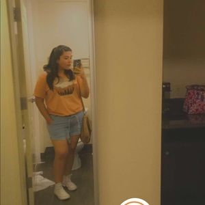 Meet your Posher, Zee